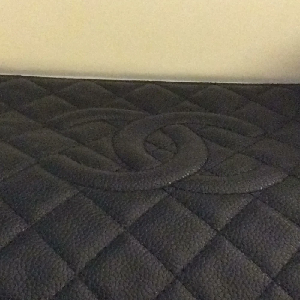 Chanel clutch in perfect condition